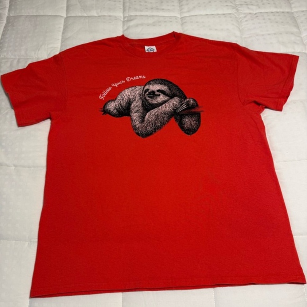 Delta‎ Pro Weight Red Sloth T-Shirt